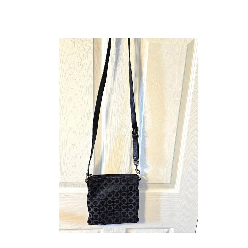 Coach Small Crossbody - Picture 3 of 5